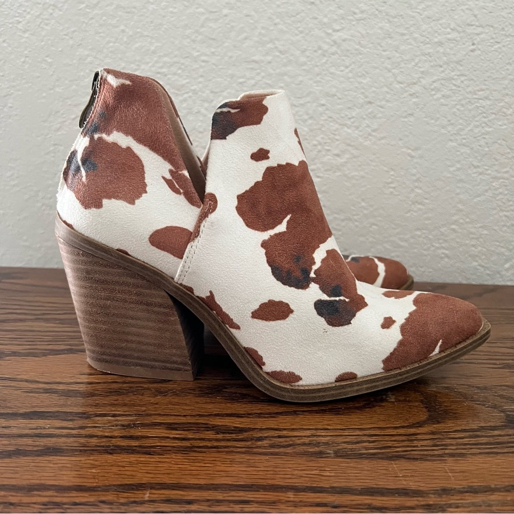 Arider Girl Cow Print Heeled Boots Size 8 - Picture 5 of 10